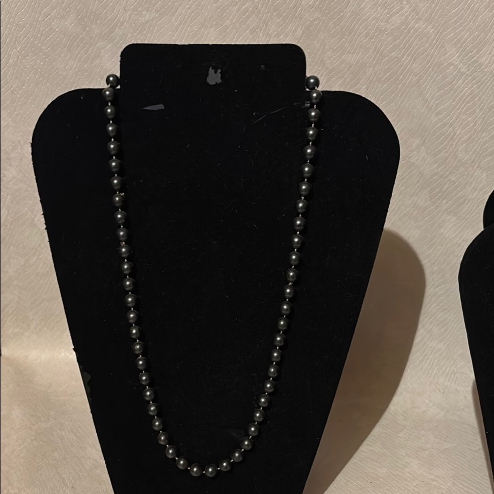 Elegant Black plastic Pearl Necklace